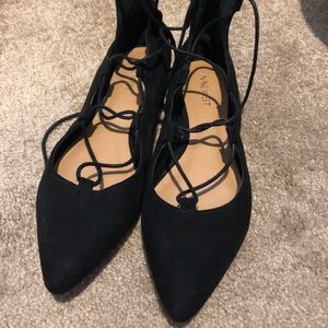 NINE WEST LACE UP FLATS!🌸🌸🌸